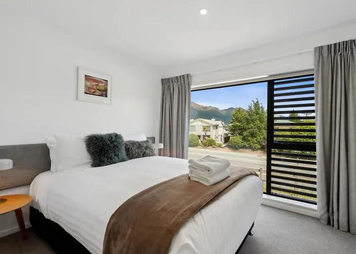 Ruru Retreat